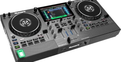 Numark Mixstream Pro Go - controlador DJ autónomo, batería, Mezclador DJ, altavoces, Amazon Music Unlimited, wifi, pantalla táctil controladordj.,com